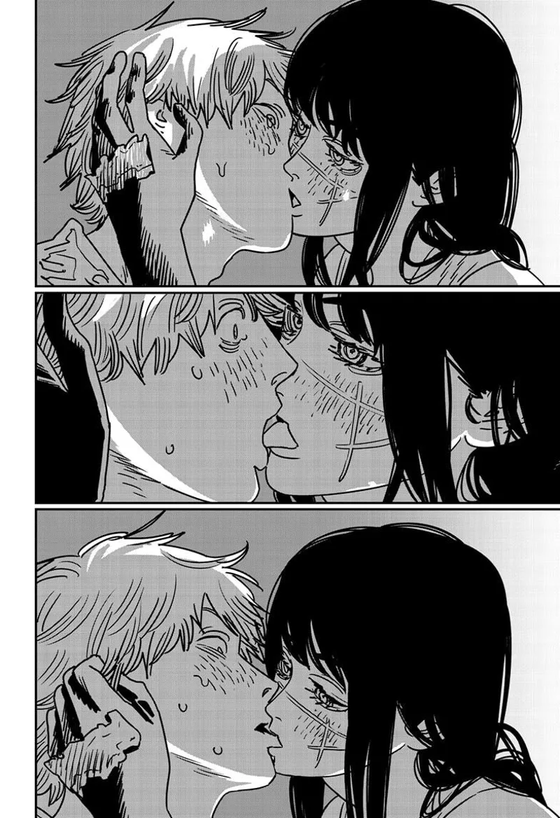 Chainsaw Man Manga Chapter 193 page 10 - Burning Kiss scene